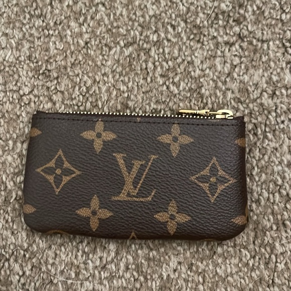 Louis Vuitton Key Pouch - Picture 4 of 5